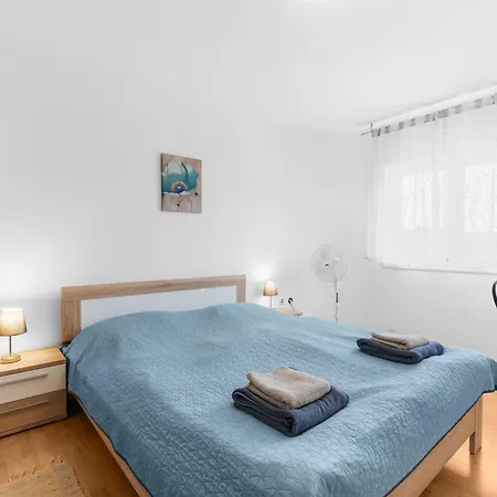 Morena 1 By Interhome Apartamento Novigrad Istria