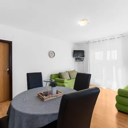 Morena 1 By Interhome *